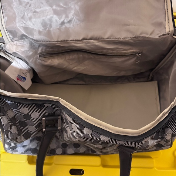 Stylish Gray Patterned Handbag - Picture 3 of 3